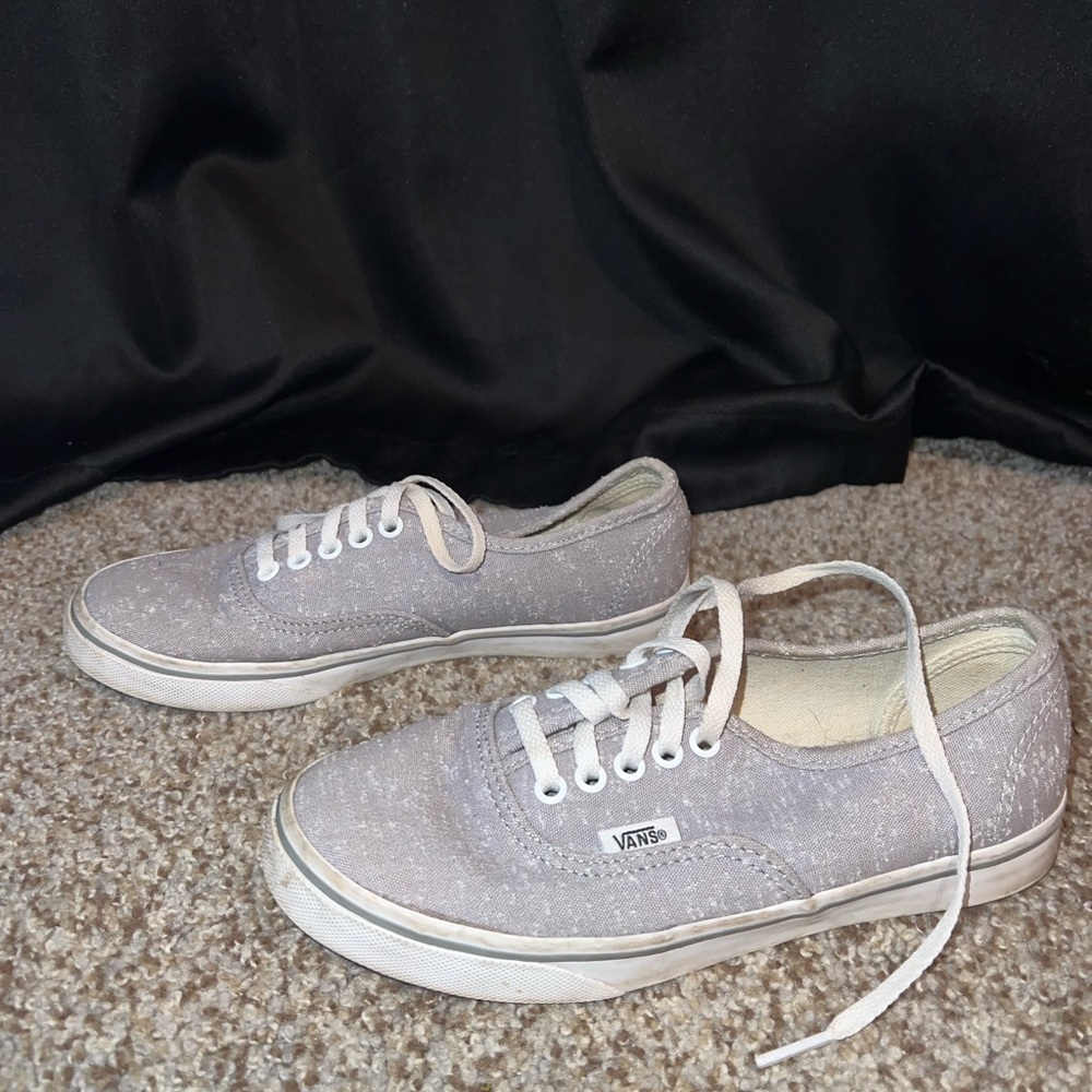 Vans - Picture 3 of 3